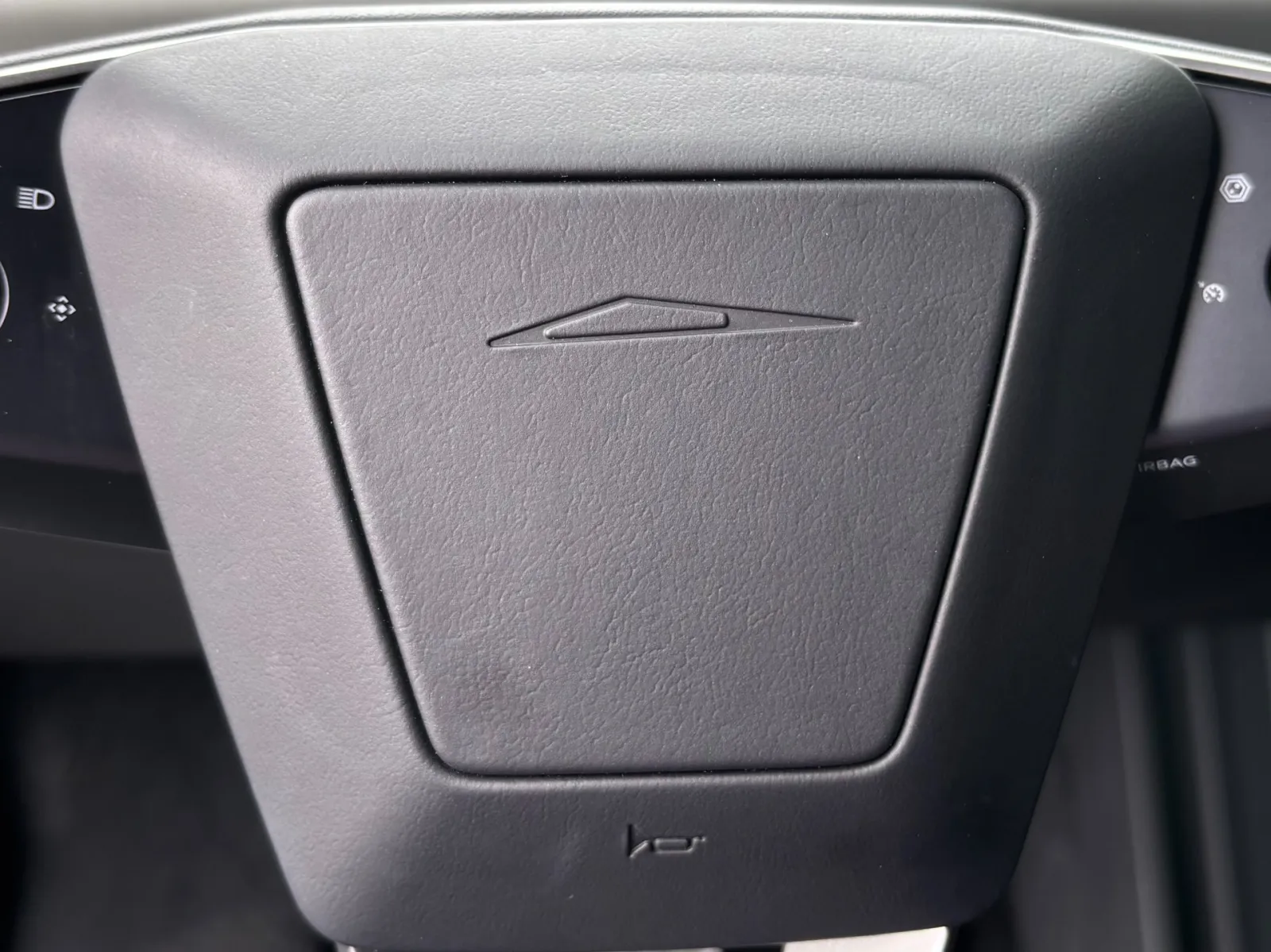 2024 Tesla Cybertruck — photograph 20