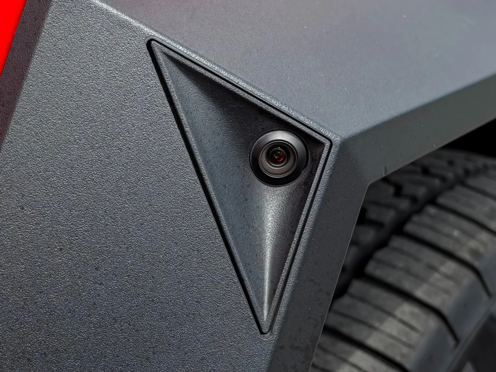 2024 Tesla Cybertruck — photograph 25