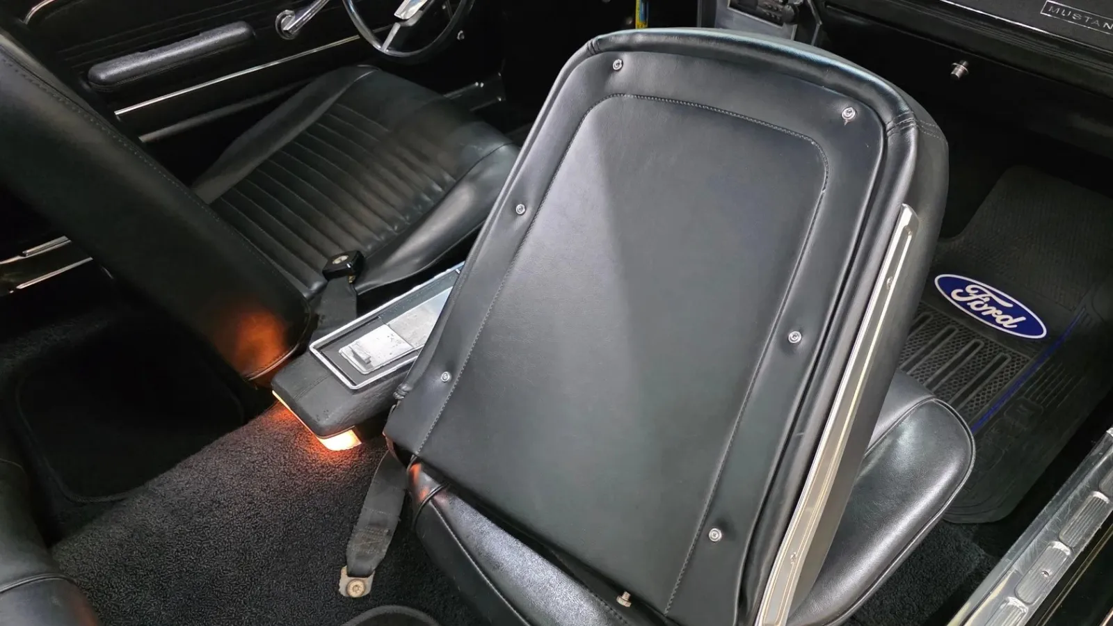 1967 Ford Mustang — photograph 21