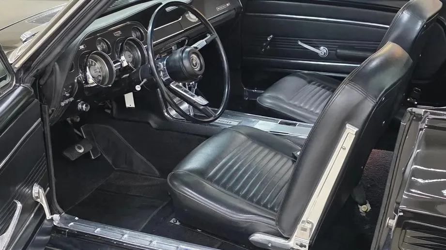 1967 Ford Mustang — photograph 8