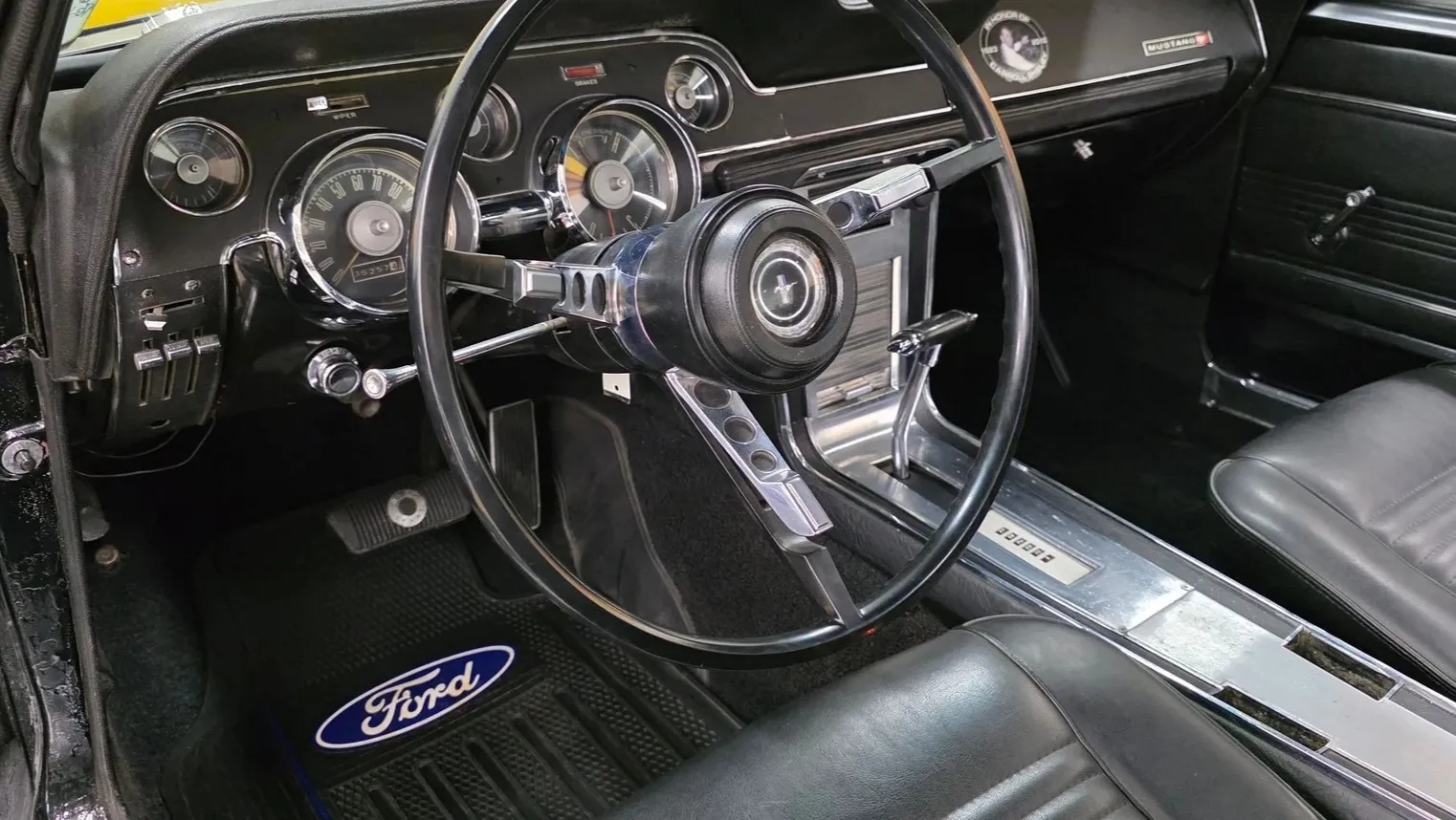 1967 Ford Mustang — photograph 9