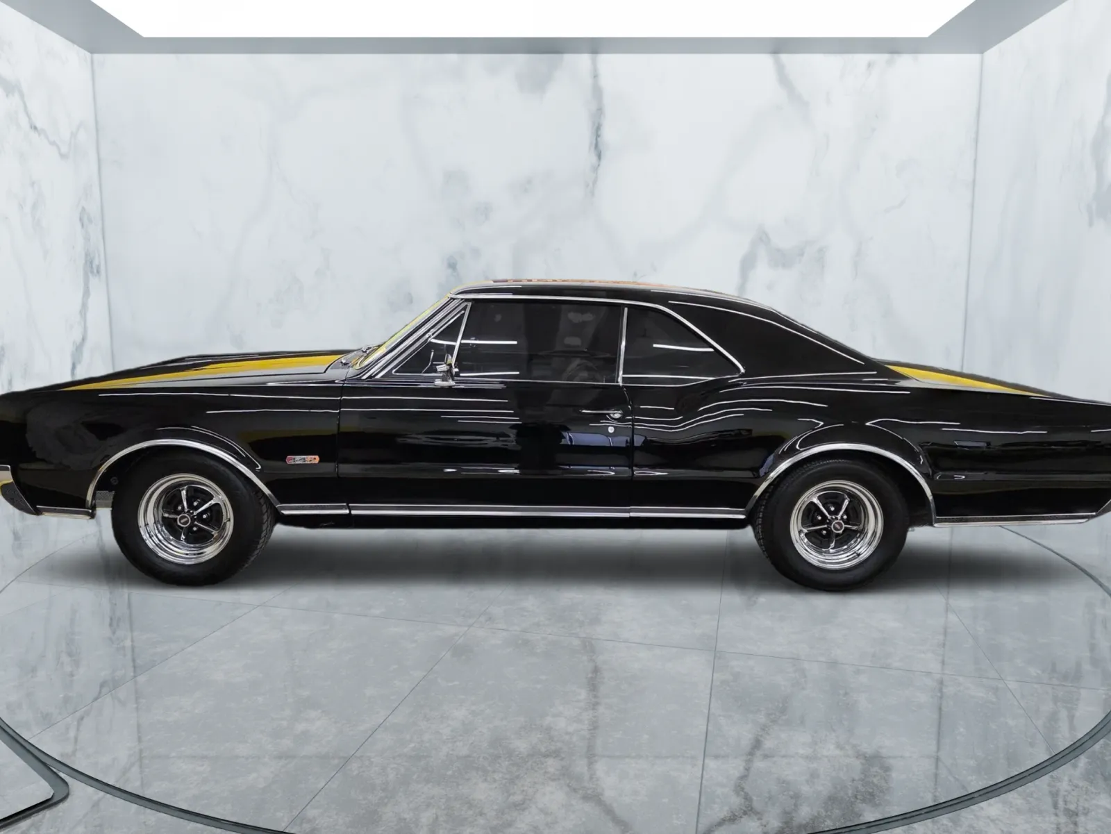 1967 Oldsmobile Cutlass — photograph 2