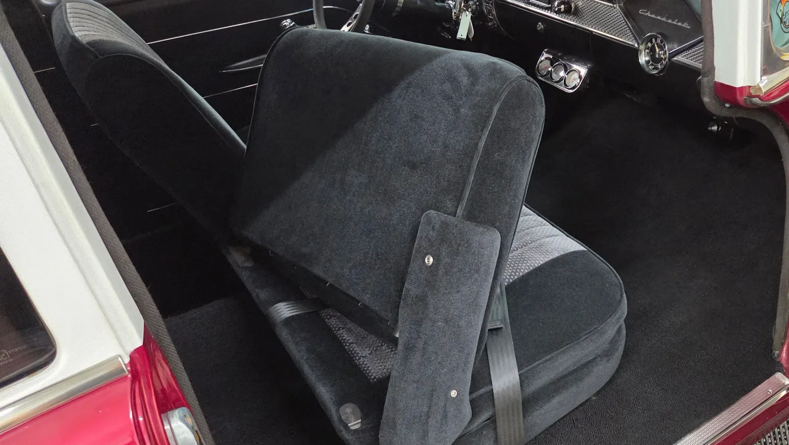 1955 Chevrolet 210 — photograph 22