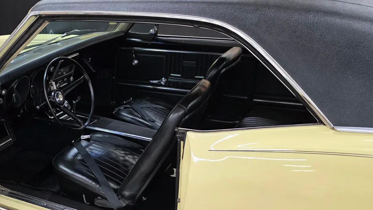 1967 Chevrolet Camaro RS — photograph 10