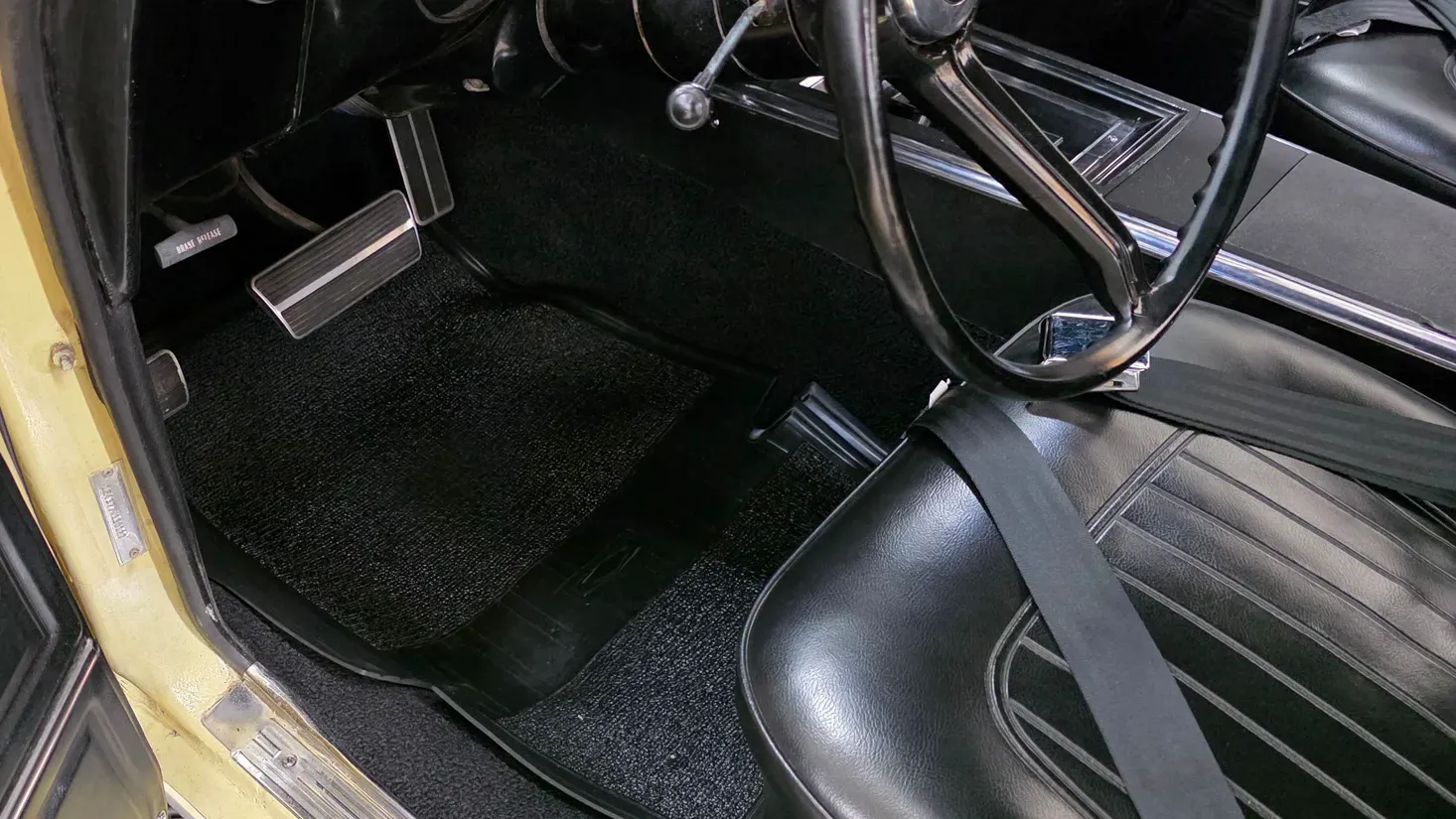 1967 Chevrolet Camaro RS — photograph 11