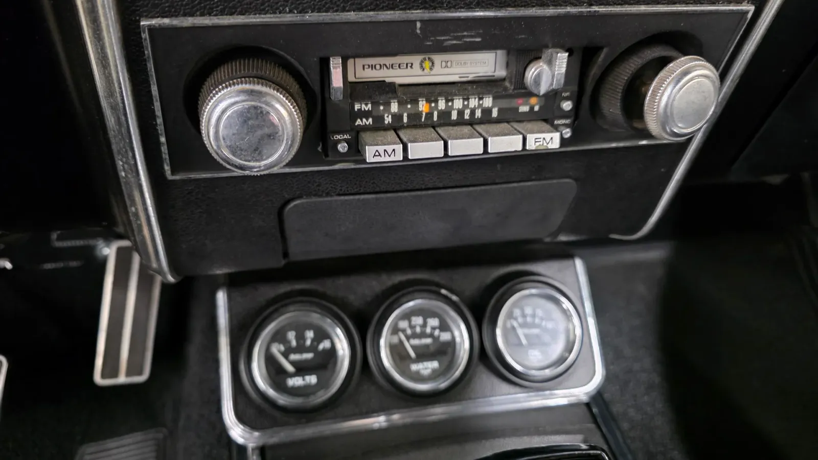 1967 Chevrolet Camaro RS — photograph 18