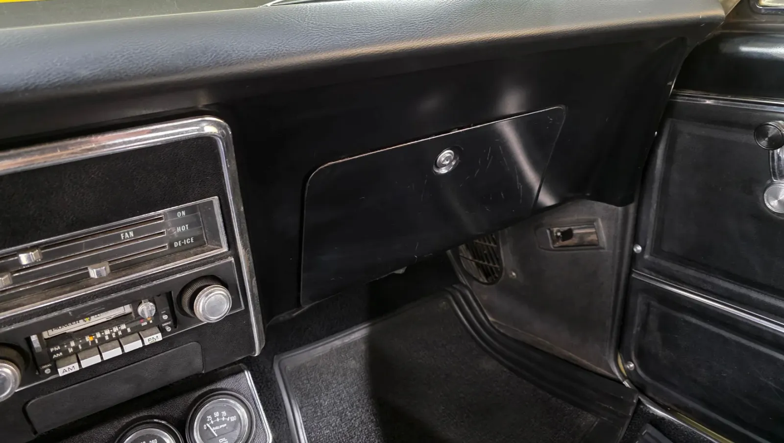 1967 Chevrolet Camaro RS — photograph 22