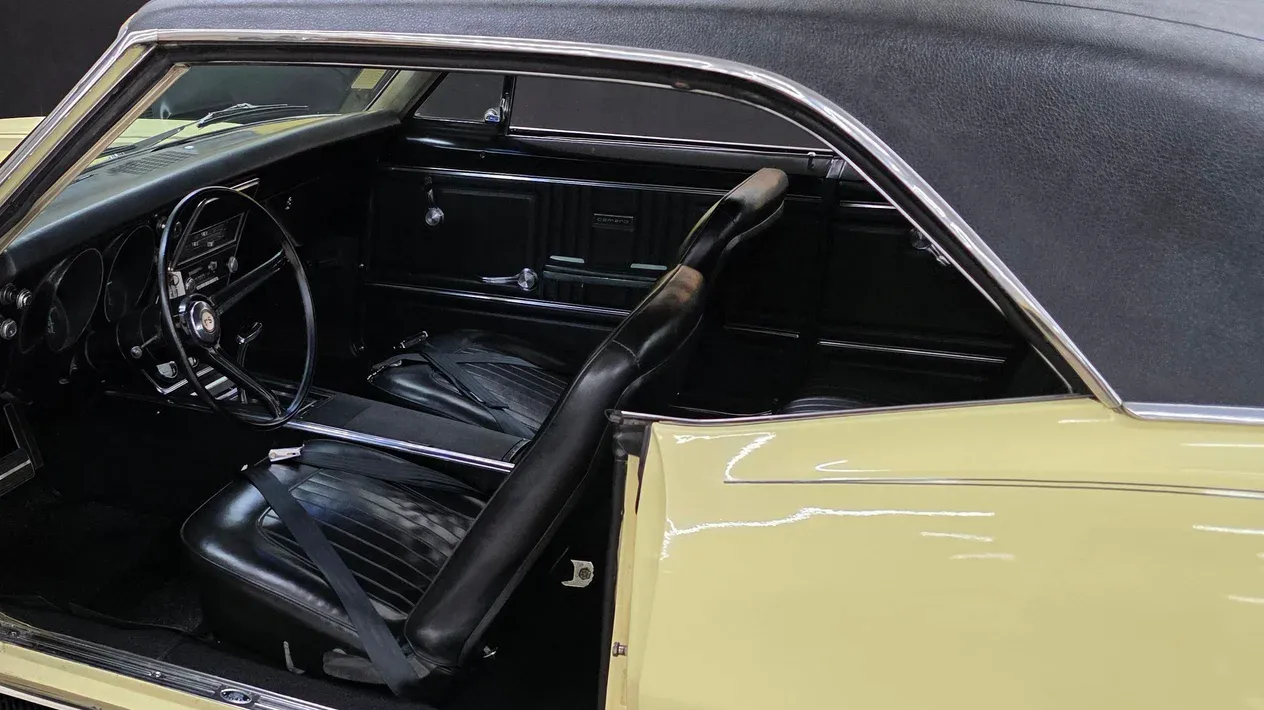 1967 Chevrolet Camaro RS — photograph 9