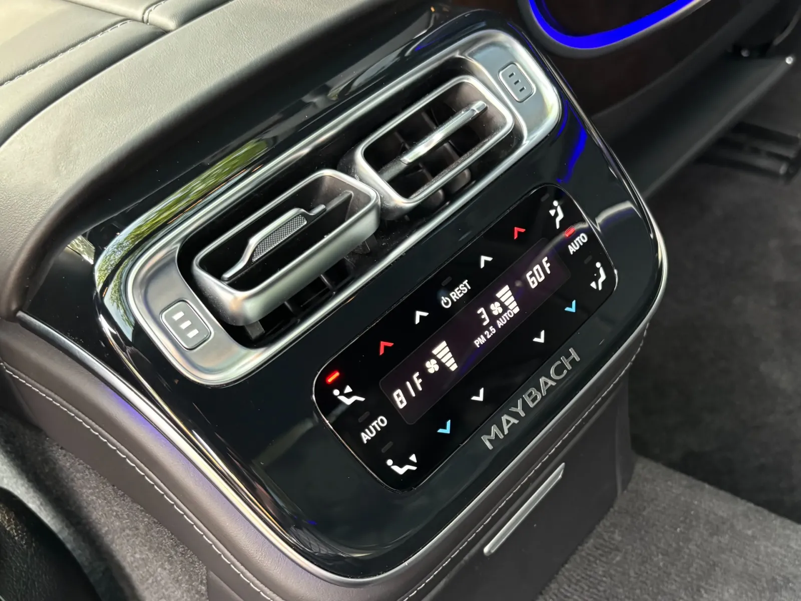 2024 Mercedes-Benz S 580 Maybach — photograph 15