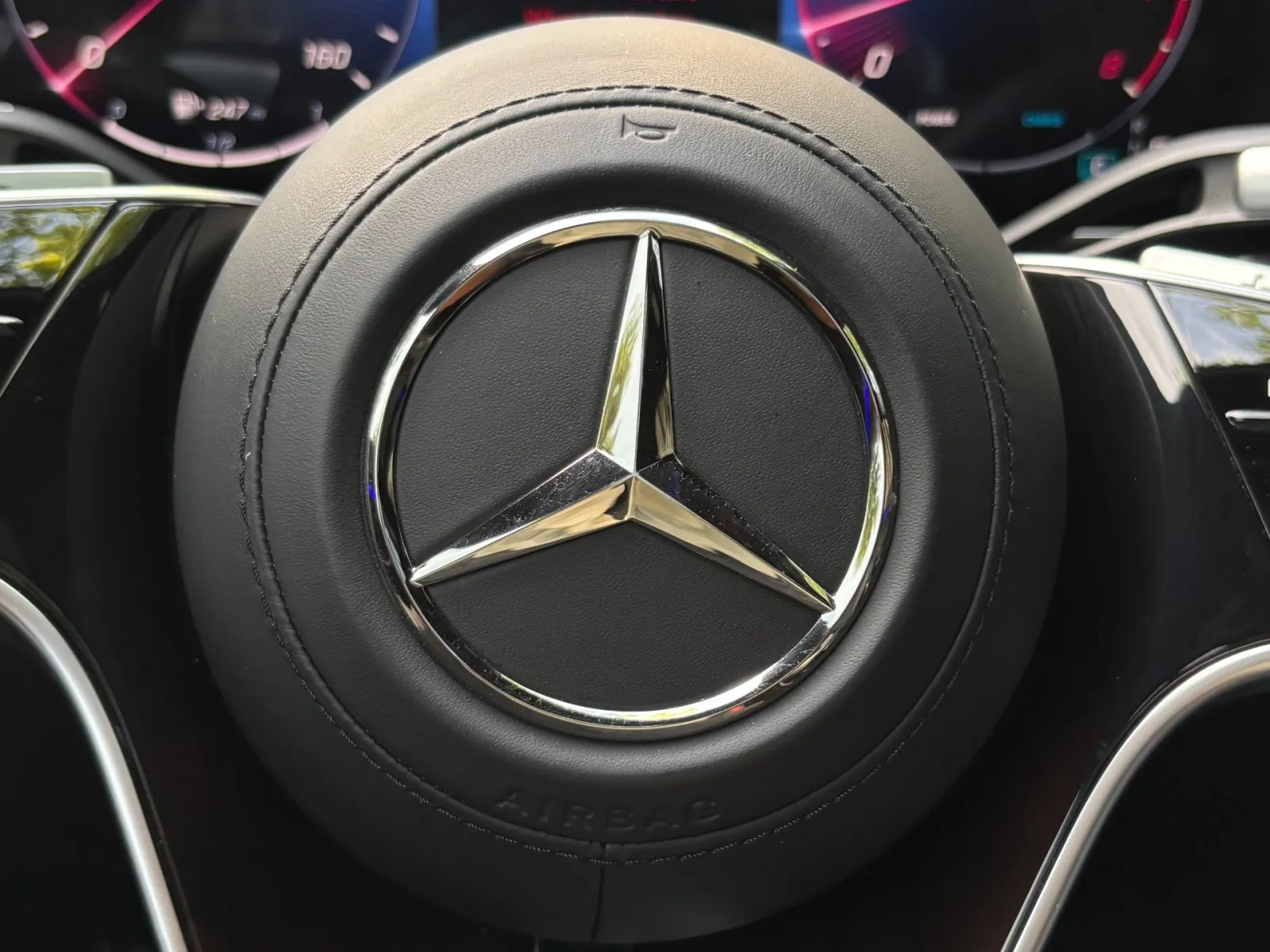 2024 Mercedes-Benz S 580 Maybach — photograph 25