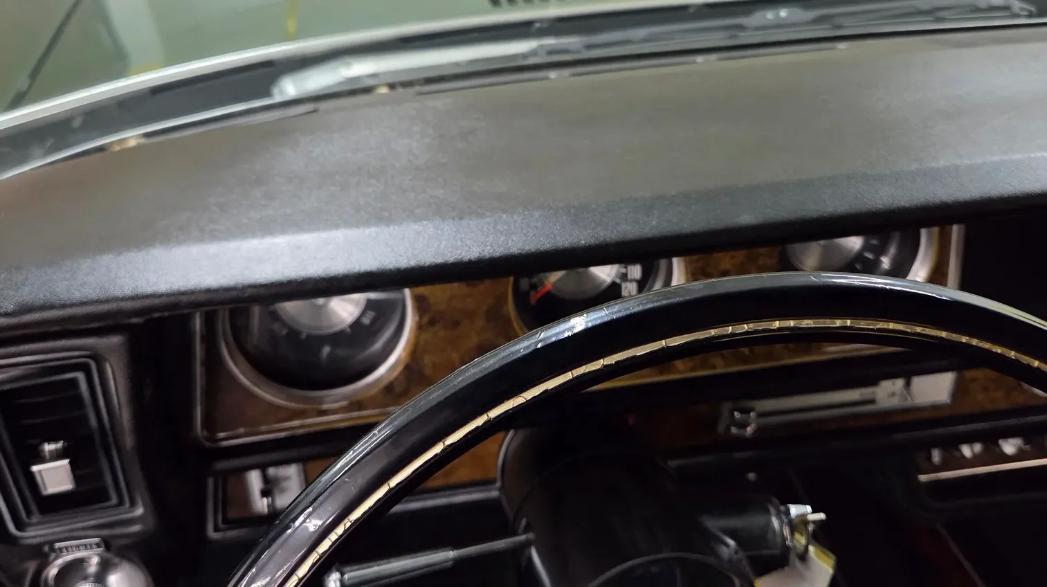 1970 Oldsmobile Cutlass — photograph 20