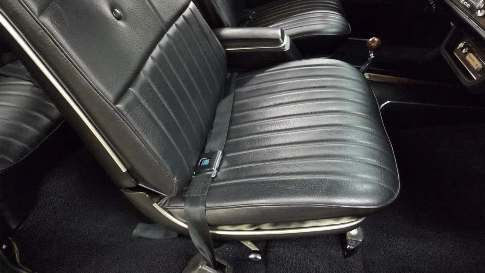 1970 Oldsmobile Cutlass — photograph 23