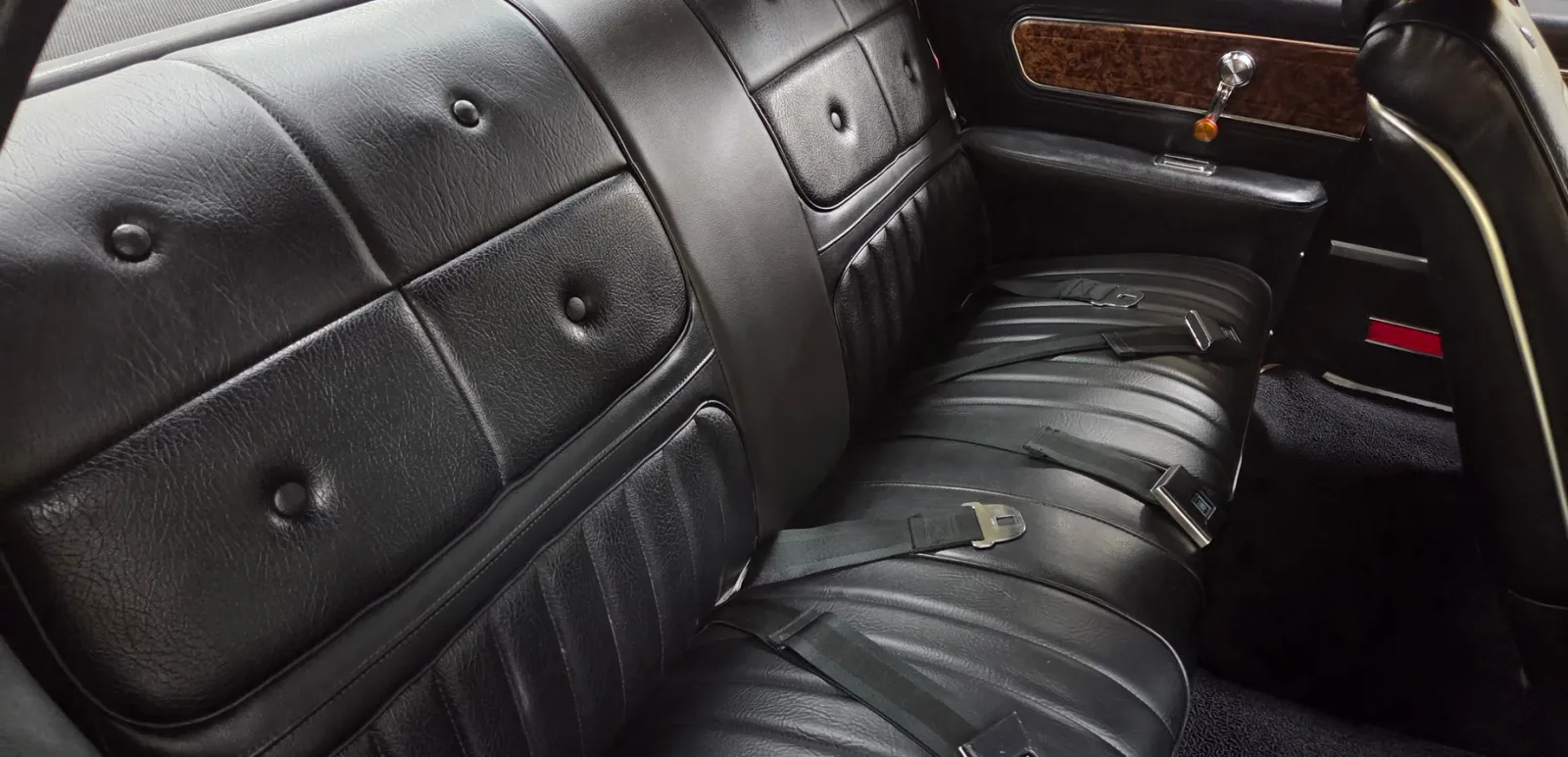 1970 Oldsmobile Cutlass — photograph 27