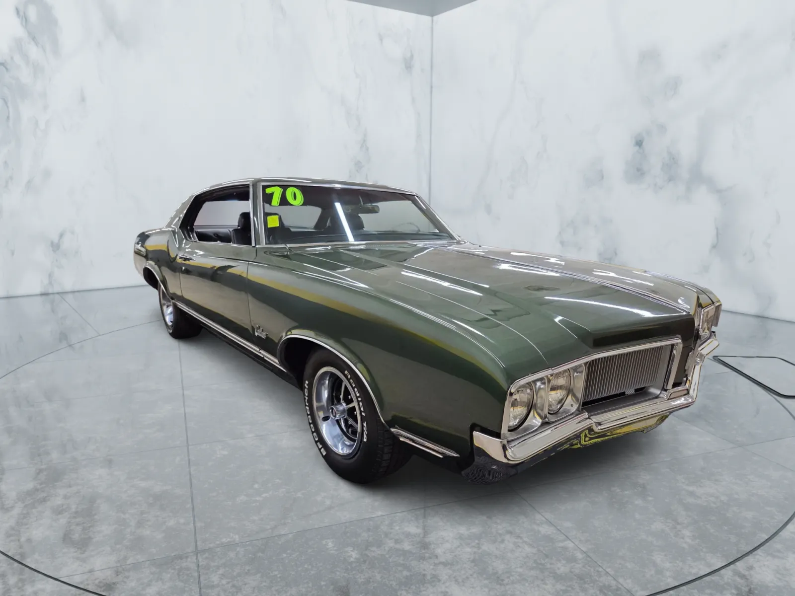1970 Oldsmobile Cutlass — photograph 6