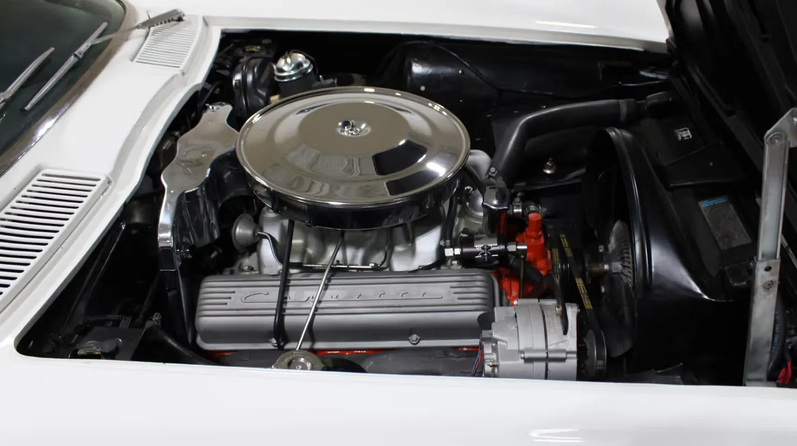 1964 Chevrolet Corvette — photograph 11