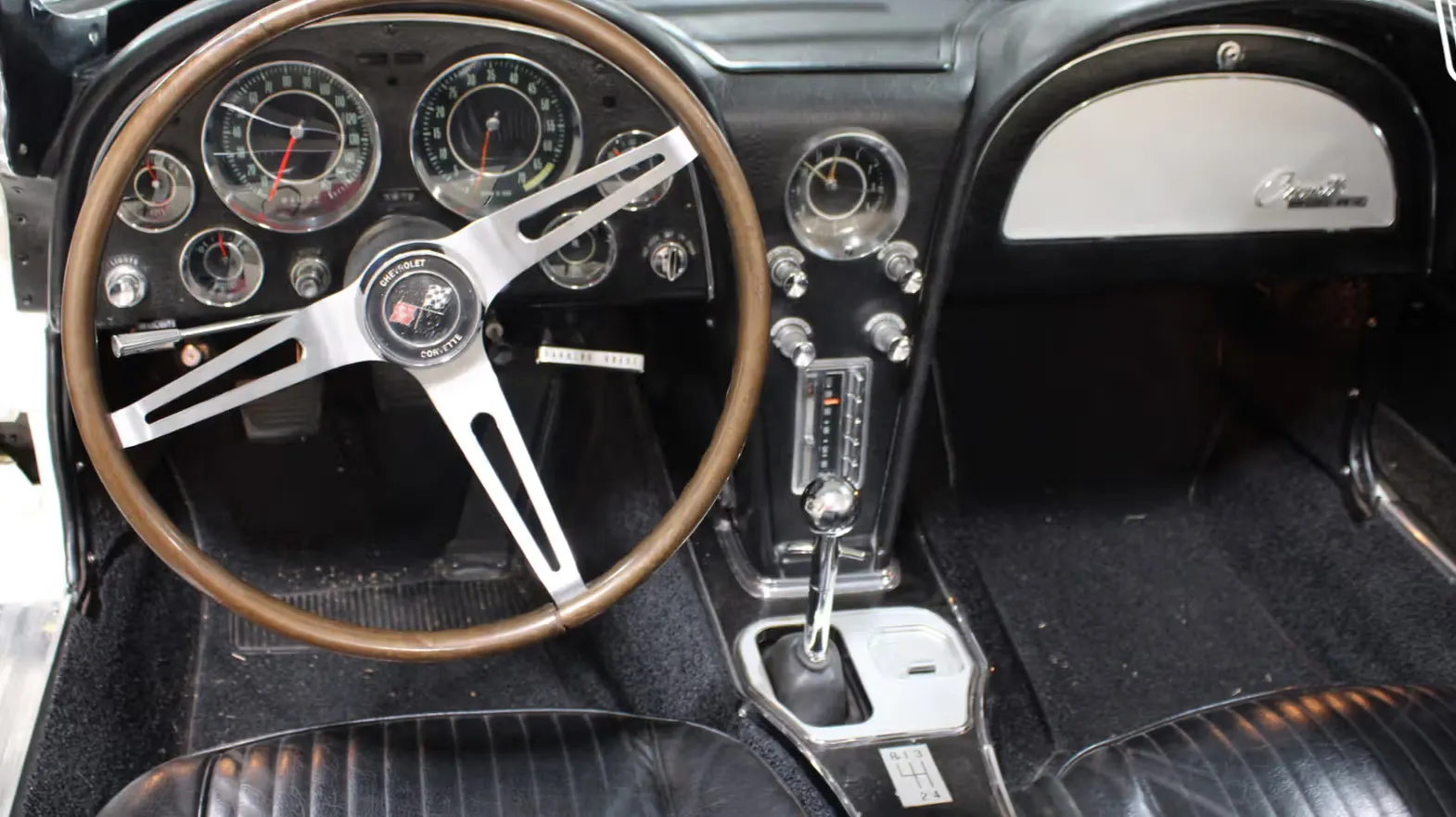 1964 Chevrolet Corvette — photograph 27
