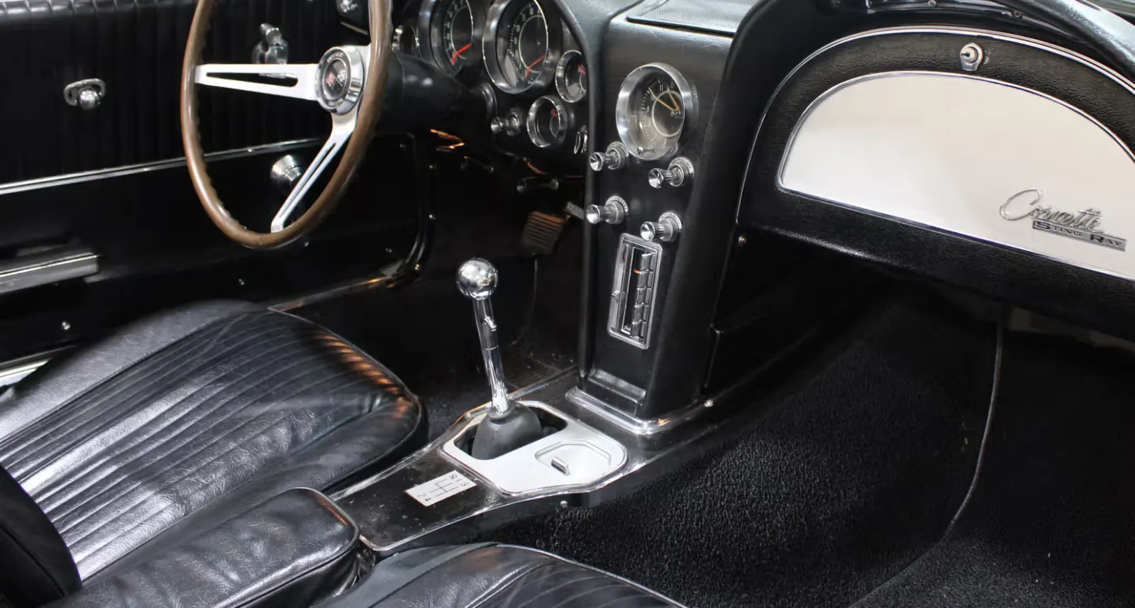 1964 Chevrolet Corvette — photograph 37