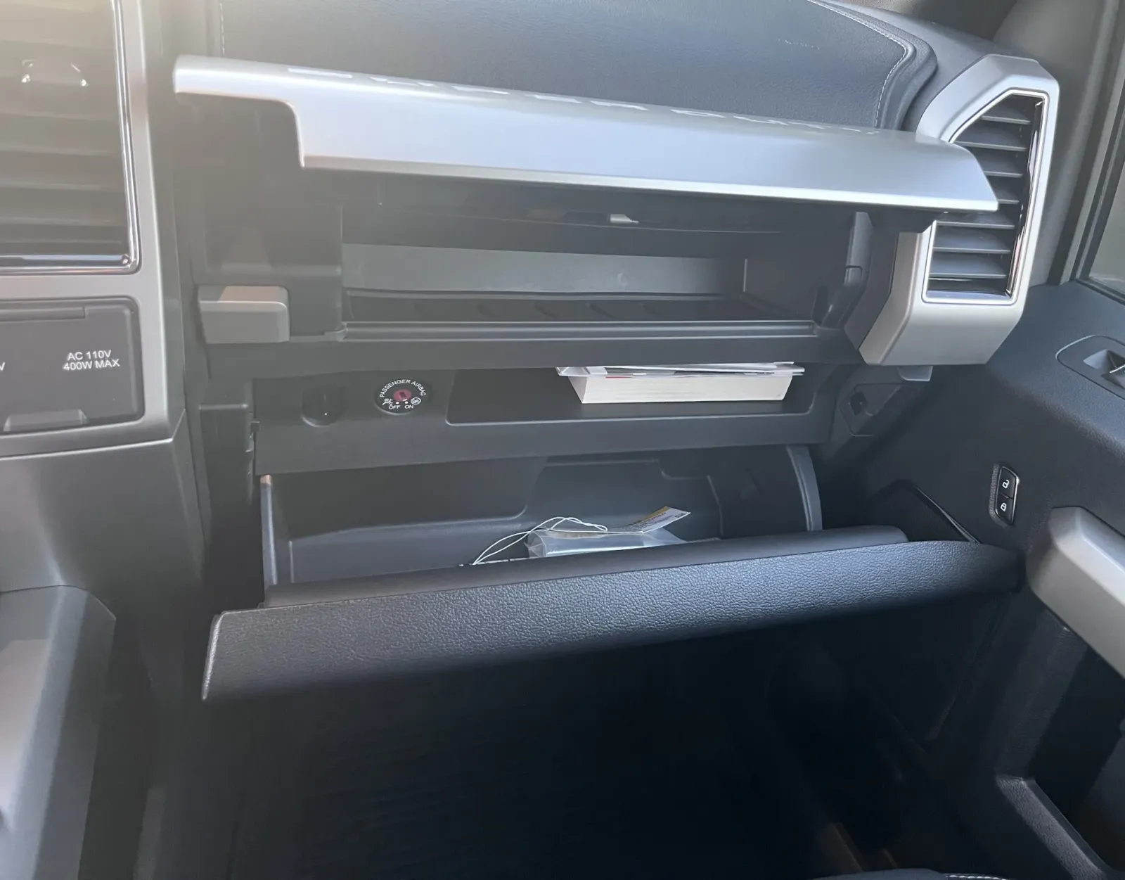 2022 Ford F-250 Super Duty Lariat — photograph 14