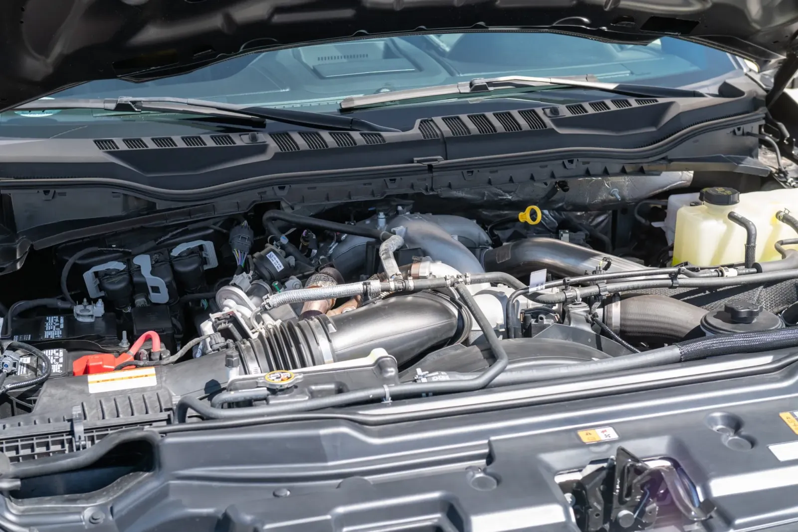2022 Ford F-350 Super Duty Lariat Dually — photograph 23