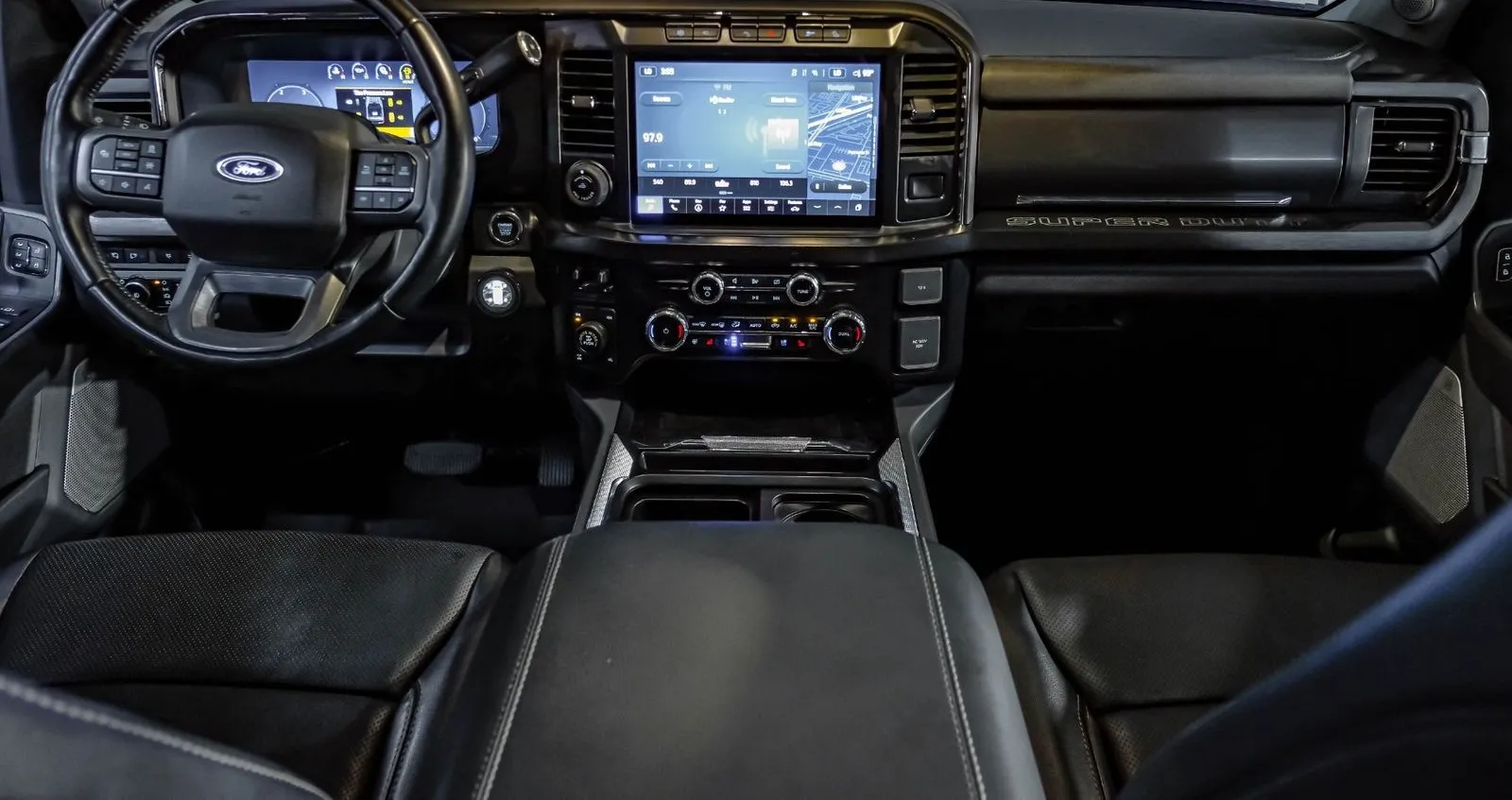2024 Ford F-250 Super Duty Lariat — photograph 10