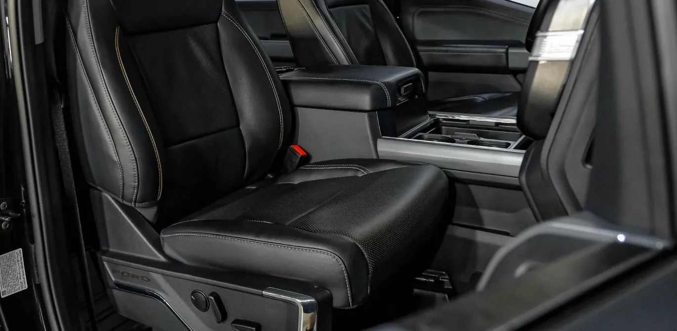 2024 Ford F-250 Super Duty Lariat — photograph 17
