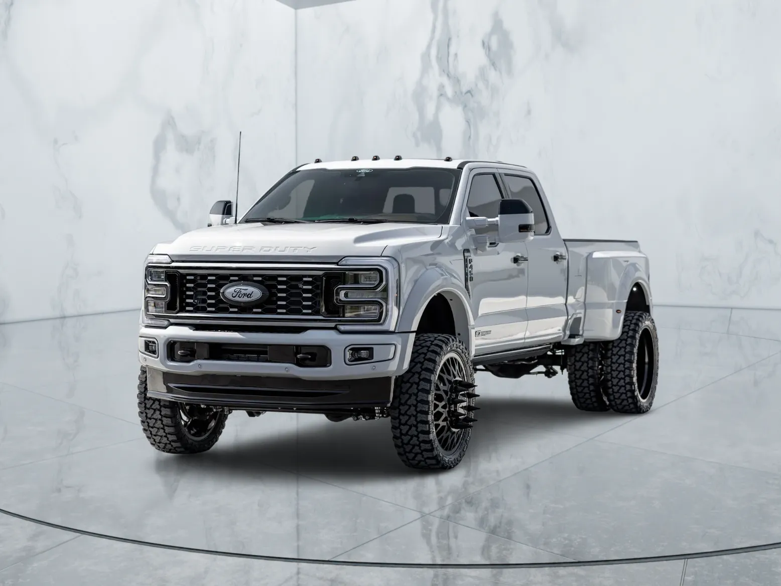 2025 Ford F-450 Platinum
