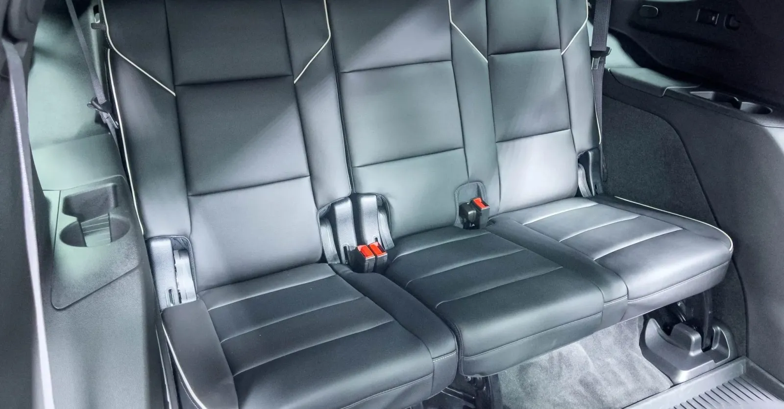 2023 Cadillac Escalade Premium Luxury — photograph 18