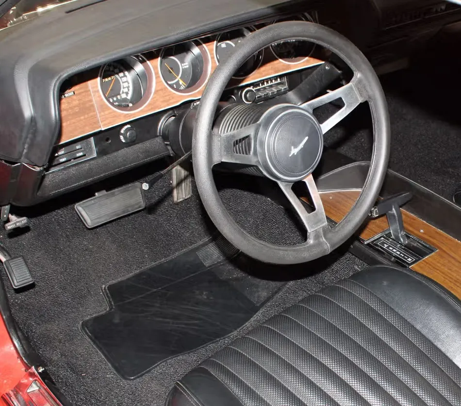 1973 Plymouth Cuda — photograph 11