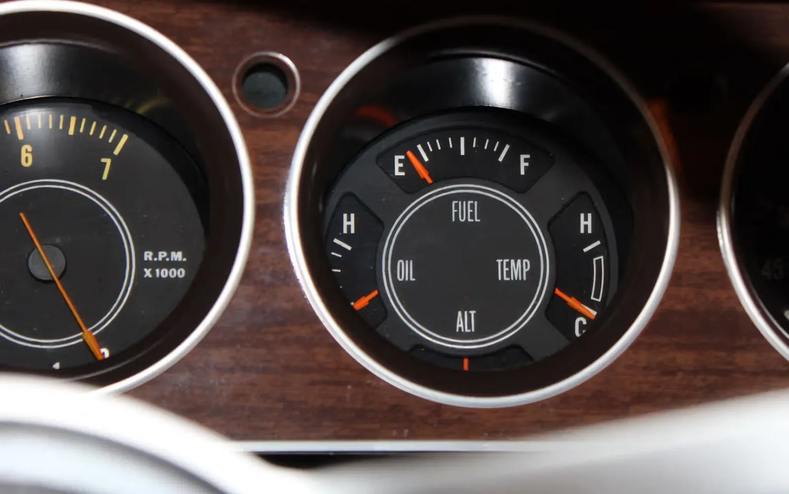 1973 Plymouth Cuda — photograph 16